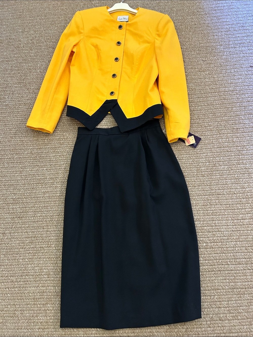 Vintage gold and black blazer/skirt set, size 10